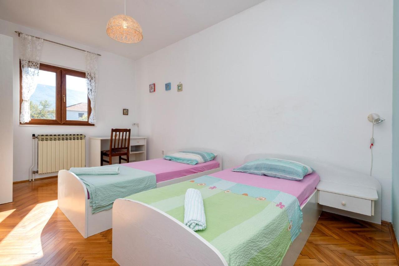 Apartments Draganic Jelsa  Exterior photo